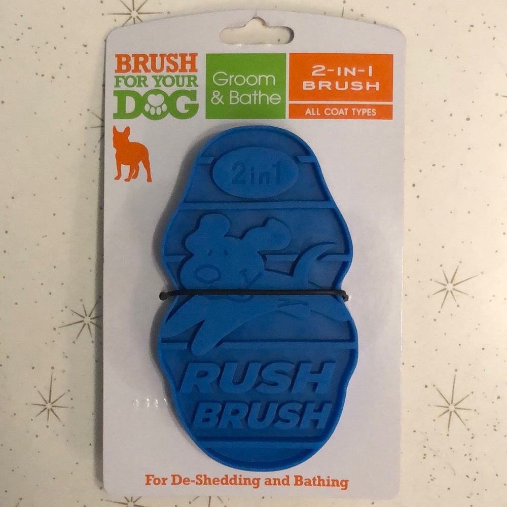 FREE w/$30 | Oster Rush Brush 2-in-1 Dog Grooming & Bathing Brush